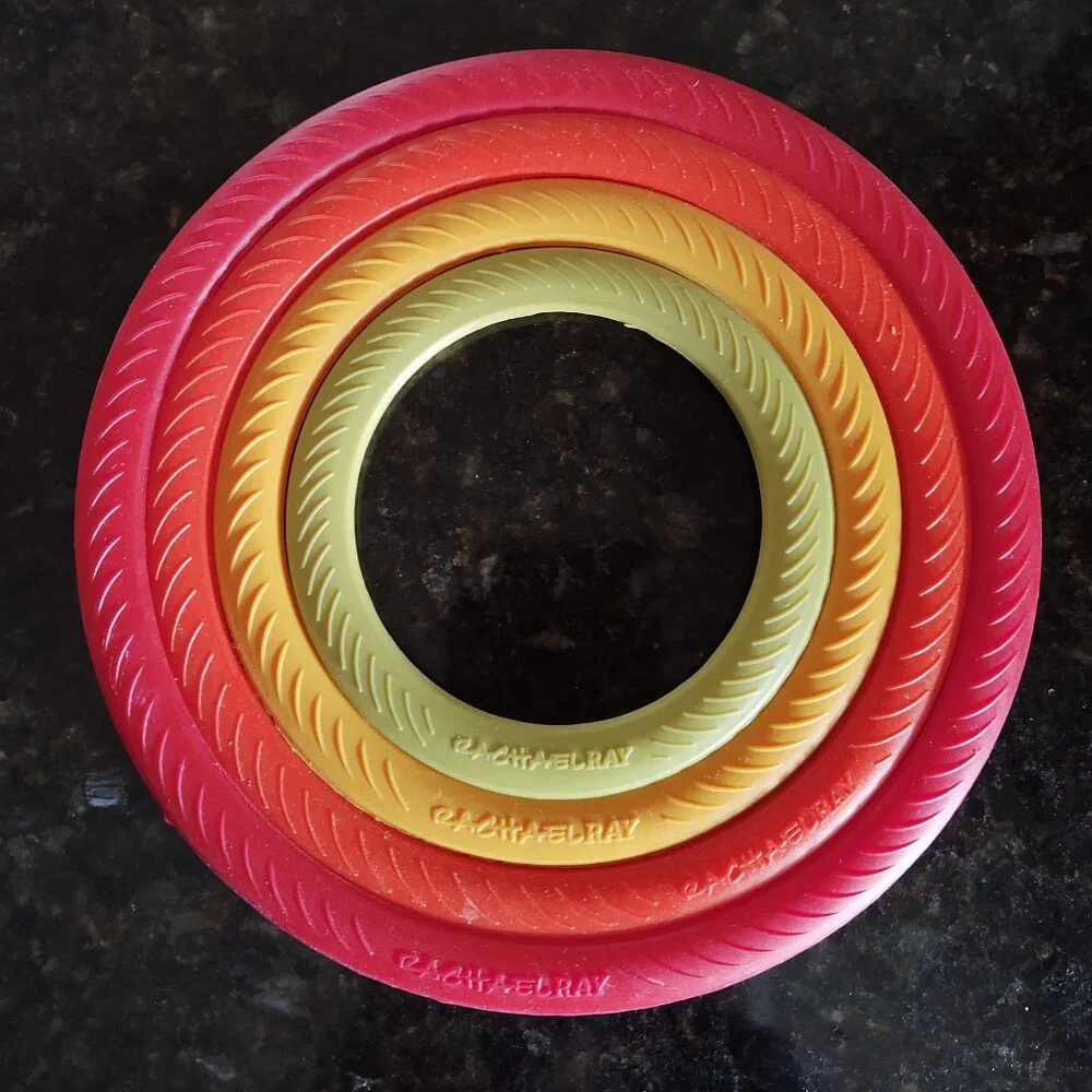 RACHAEL RAY FIESTA COLOR 4 SILICONE RING STACKABLE TRIVET SET